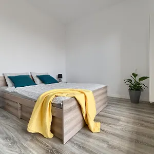 Gris Apartament
